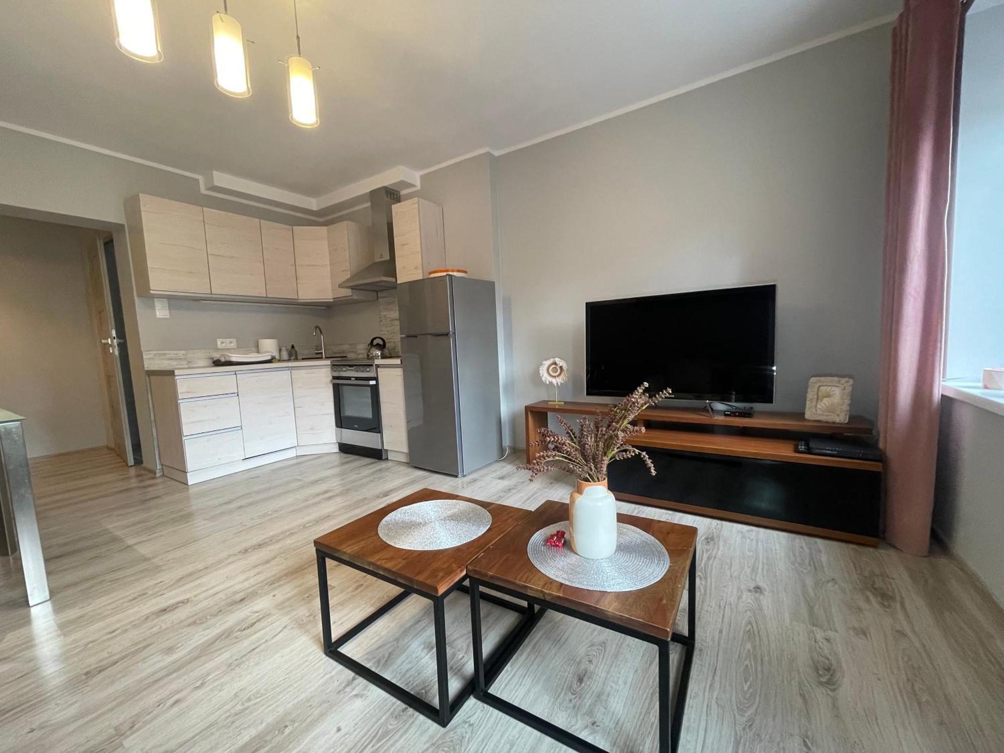 Apartament Przy Cieplickich Tezniach Jelenia Gora Bagian luar foto