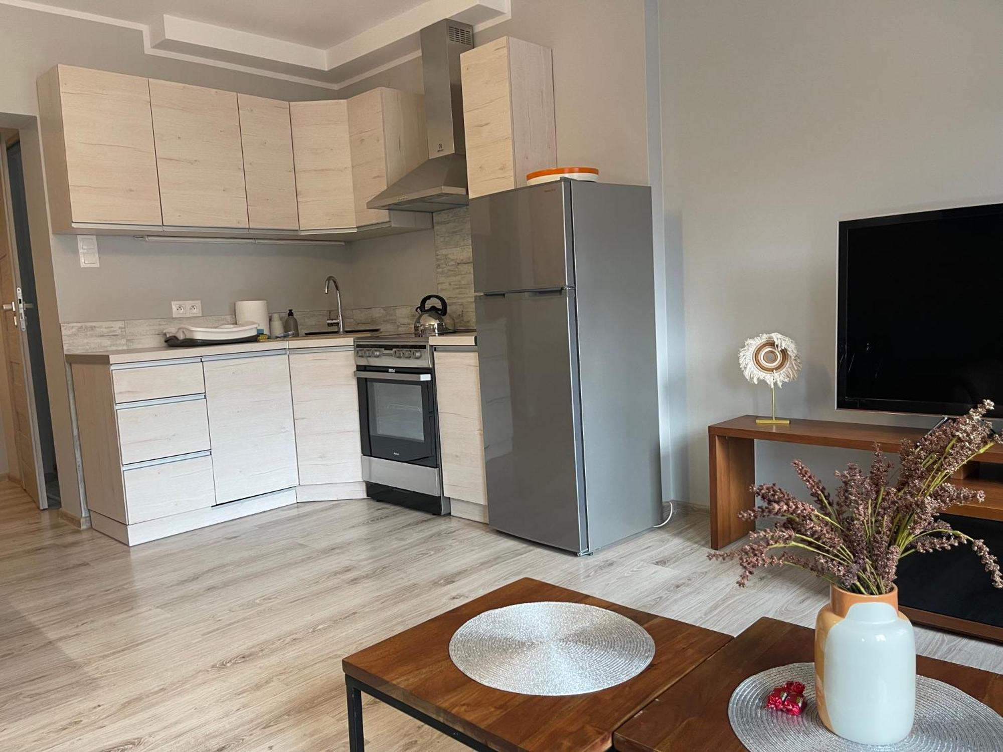 Apartament Przy Cieplickich Tezniach Jelenia Gora Bagian luar foto