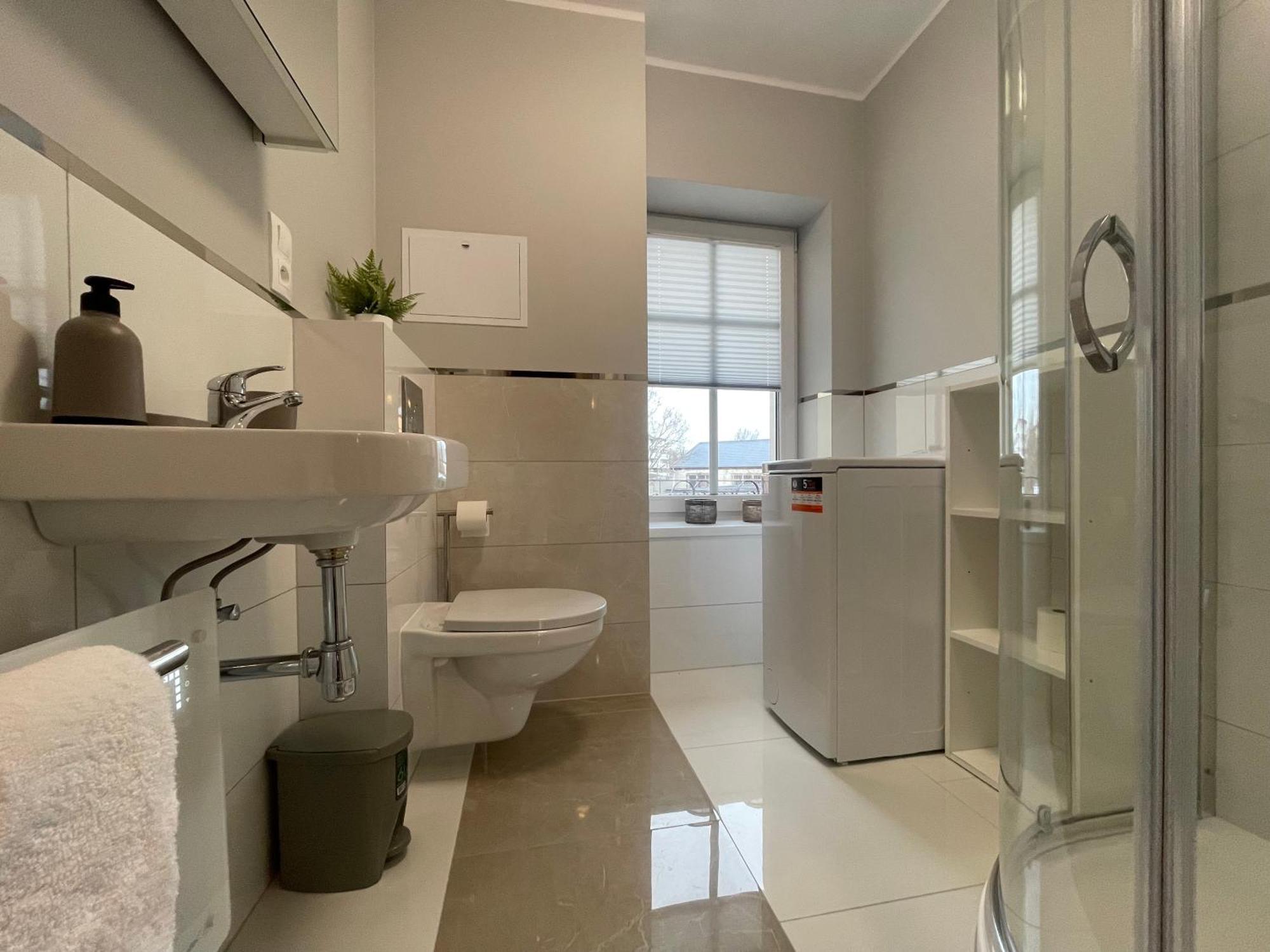 Apartament Przy Cieplickich Tezniach Jelenia Gora Bagian luar foto